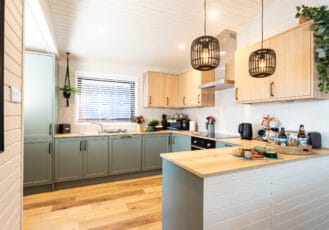 Fully equipped kitchen.