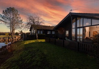 Sandmartin Lodge - Pine Lake Resort