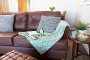 Reading corner in the lounge at Sandmartin Lodge