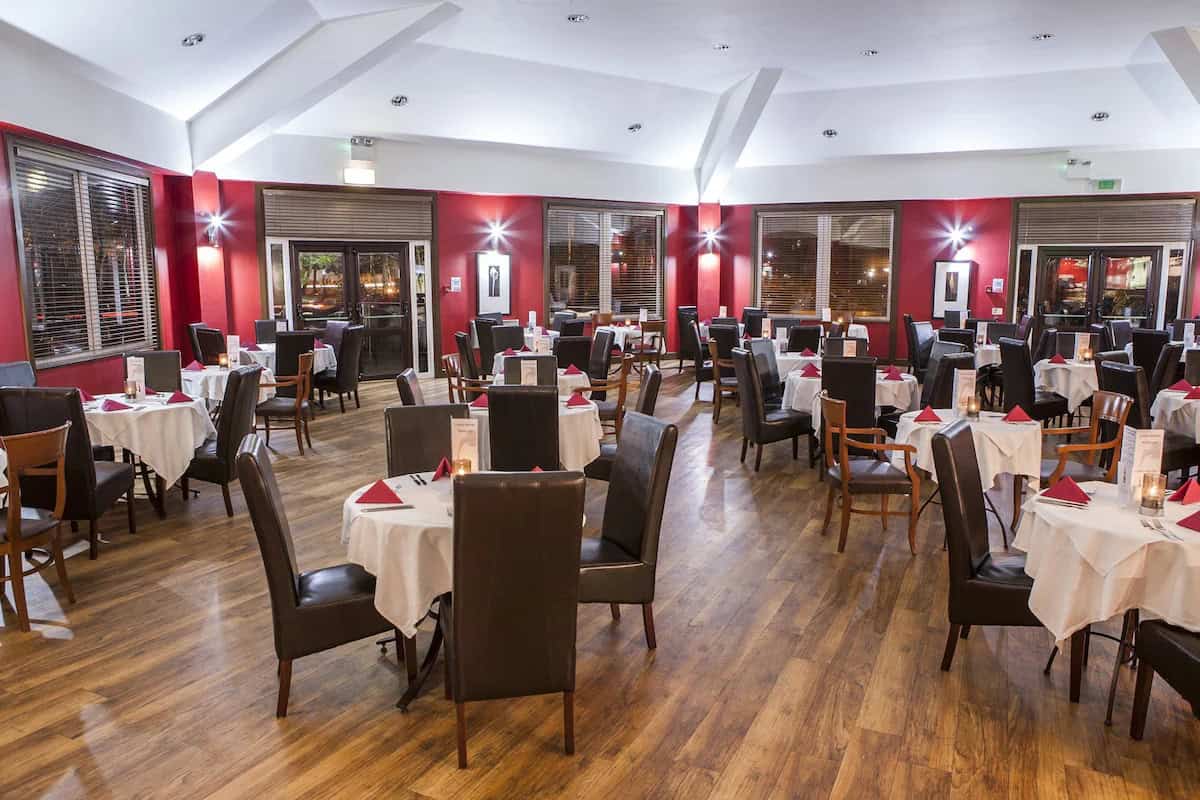 Lakes Bistro restaurant at Pine Lake Resort